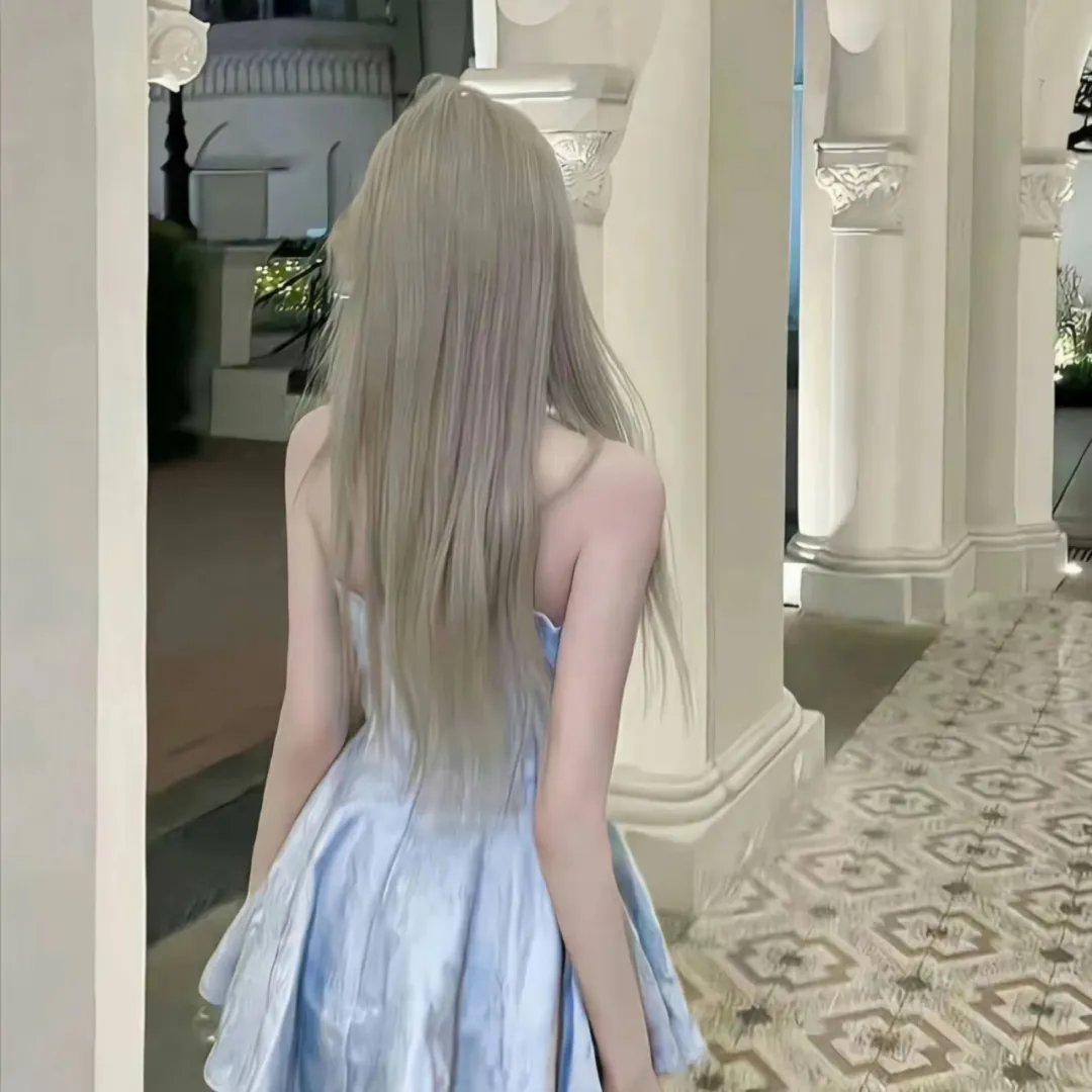 等爱的女神